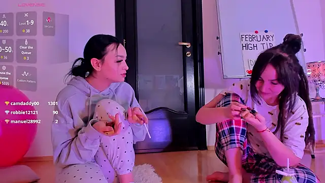 Peanaughty: απευθείας συνομιλία ΧΧΧ