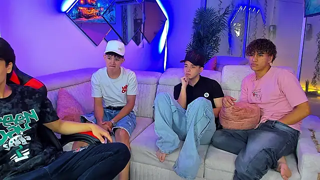 Houseofwarrios: απευθείας συνομιλία ΧΧΧ