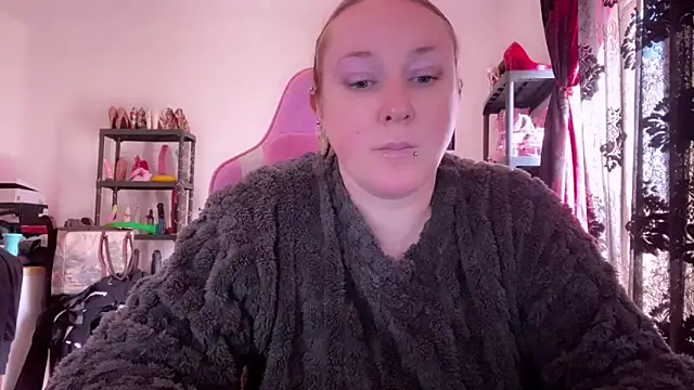 kisicaxx: онлайн-секс-чат