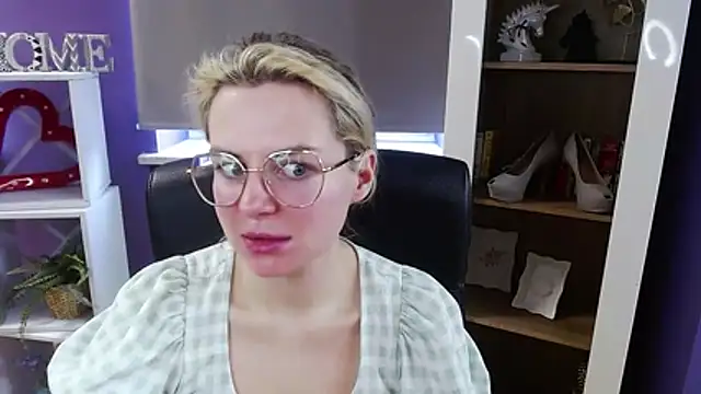 Zoey_Erotic 现场XXX聊天