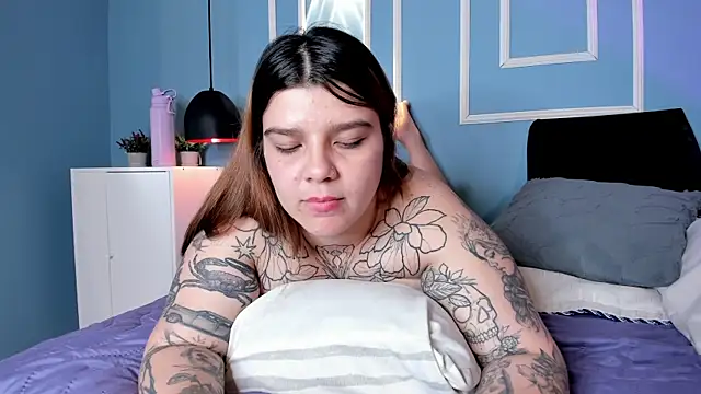 julieta_zc's Live XXX Chat