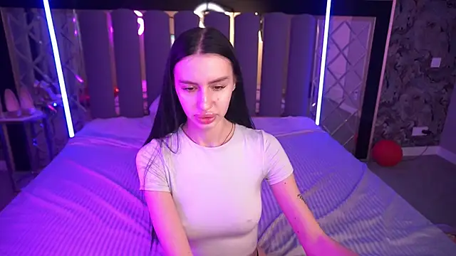 Snow_WhiteeeX élő XXX-chatje