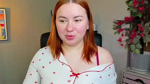 LAYLAxSTAR: онлайн-секс-чат