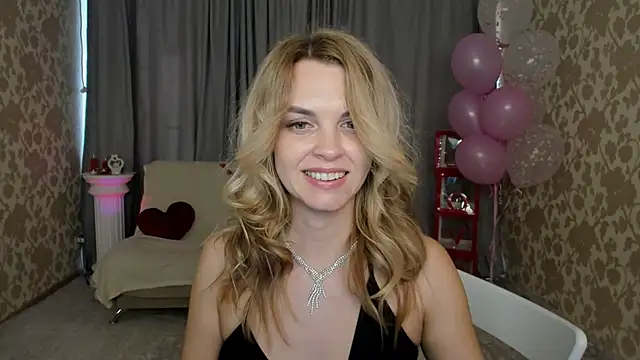 LunaFlinn Live XXX-chat