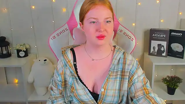 Chat +18 de Jinny_Ginger ao vivo