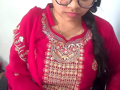 Chat XXX en directo de Cute_Aliyaa