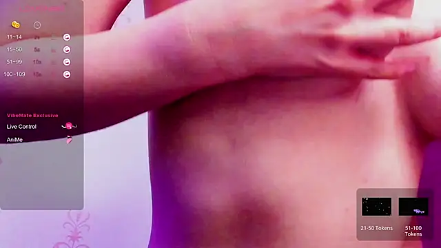 Chat XXX en directo de KindHazelHere_