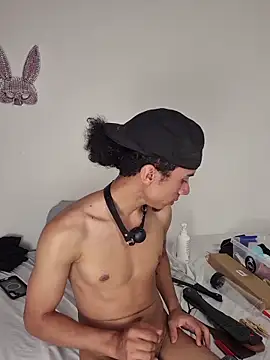 zadders_yb Adlı Modelin Canlı XXX Sohbeti