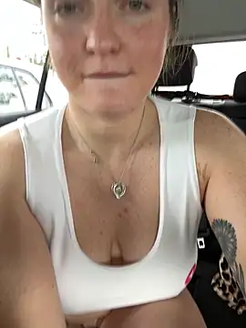 BustyBonnieUK Live XXX-Chat