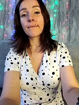 EvaXOAir Adlı Modelin Canlı XXX Sohbeti