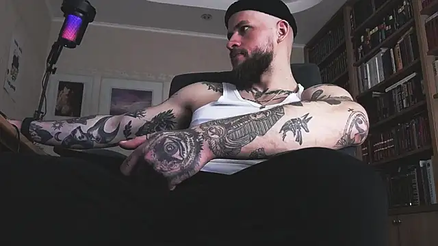 XXX chat uživo modela FindomJason