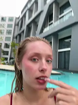 SunnyShiney's Live XXX Chat