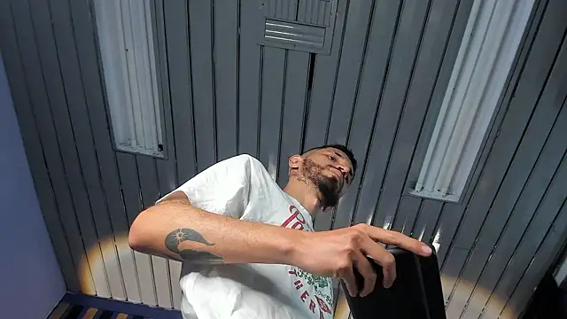 sam_bisex 现场XXX聊天