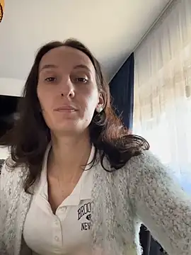 แชท XXX สดของ Emilia_Mausi