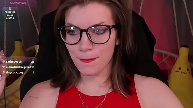 CathyAdams Adlı Modelin Canlı XXX Sohbeti