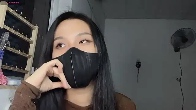 Tieu-May Live XXX-Chat