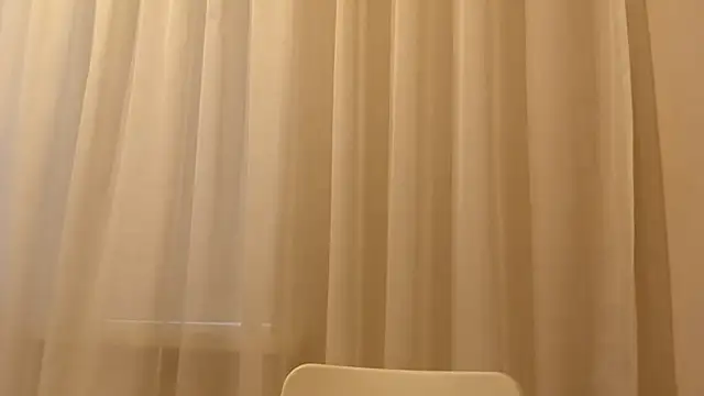 CrackShirker Adlı Modelin Canlı XXX Sohbeti