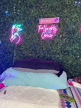 Sembang XXX Secara Langsung RenaThickAss