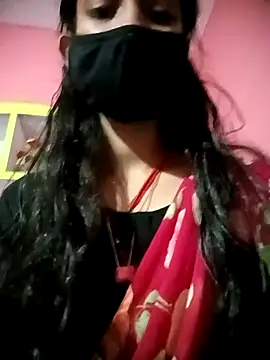 Show modela BIG_QWEEN_NO1 na web-kameri