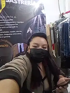 MyhixelAdanMhanzy Chat XXX in diretta