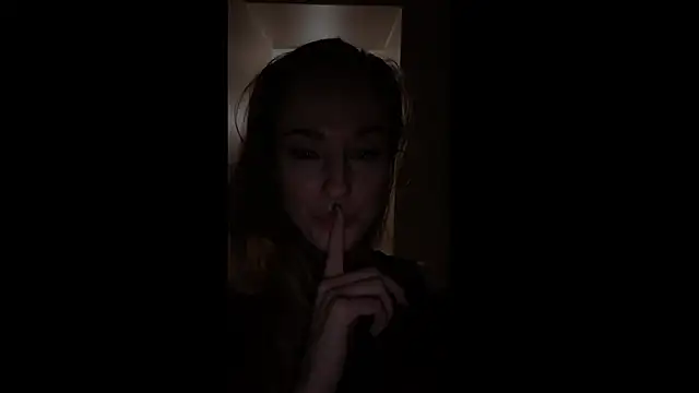 SuchArt_ – Live XXX-chat