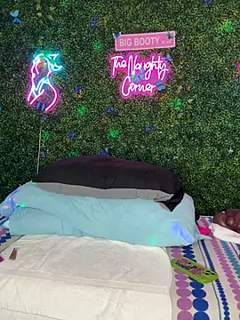 Czat XXX na żywo – RenaThickAss