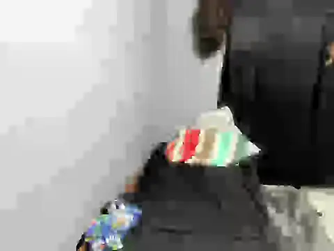 Clark_Asian Pertunjukan Webcam