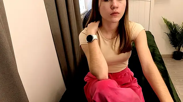 Just_L0VE_me – Naživo XXX chat