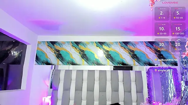 Chat +18 de IsaDiiaz ao vivo