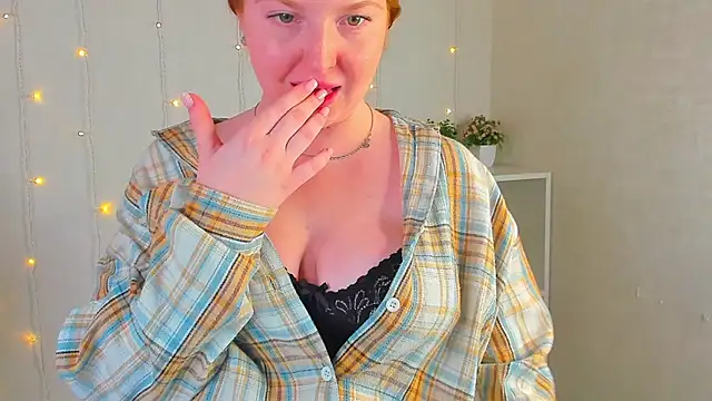 Jinny_Ginger Adlı Modelin Canlı XXX Sohbeti