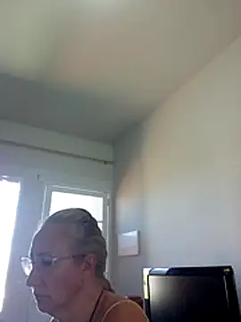 MILEIDE980: απευθείας συνομιλία ΧΧΧ