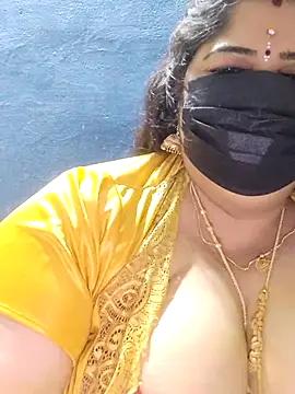 tamilthanushri's Live XXX Chat