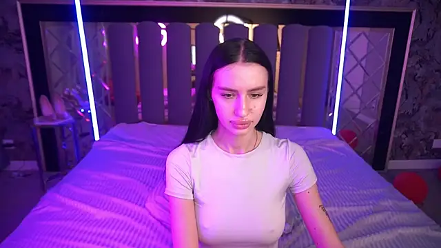 Snow_WhiteeeX: онлайн-секс-чат