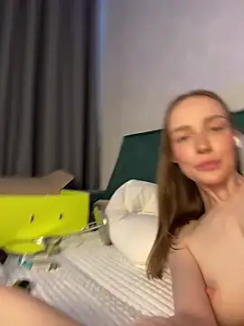 Kira_Quinn Live XXX-chat