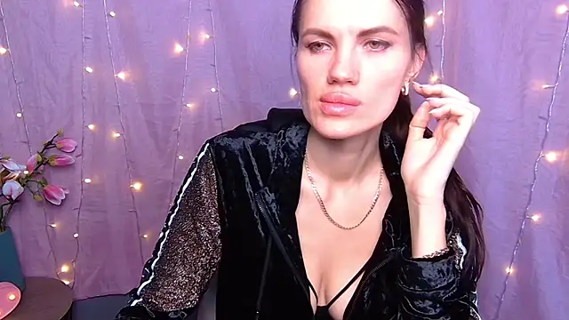 Chat XXX ao vivo de MilaLoona