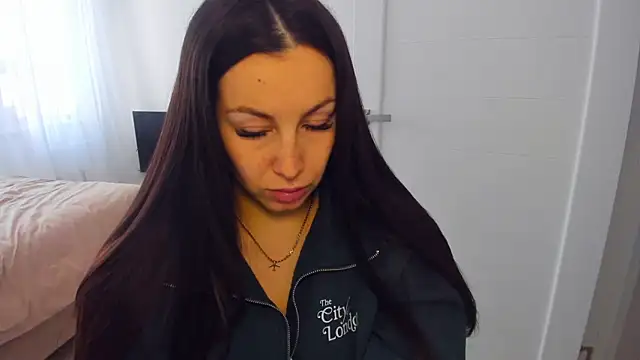 AvisFlowers' Live XXX Chat