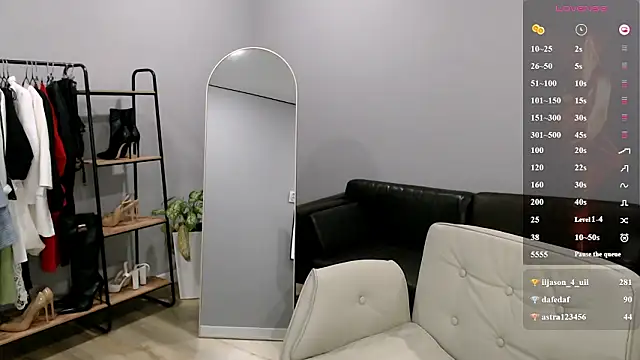 Ella_Sea 现场XXX聊天