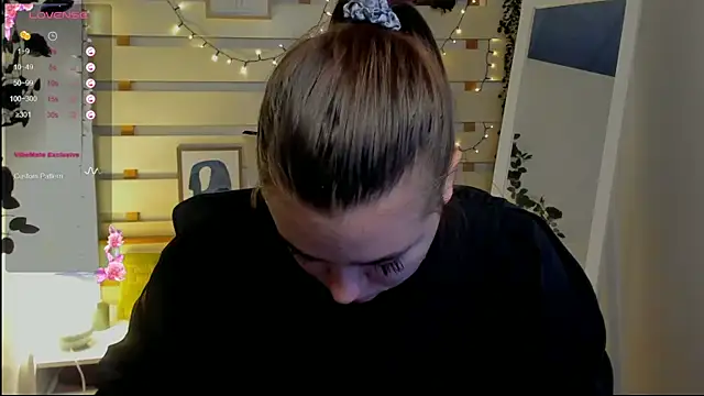 Josephine_Kiss Adlı Modelin Canlı XXX Sohbeti