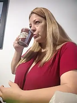 karlaanqui1 Adlı Modelin Web Kamerası Şovu