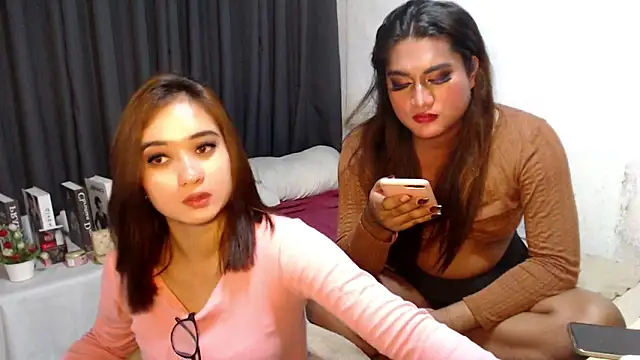 LastyLuna Pertunjukan Webcam