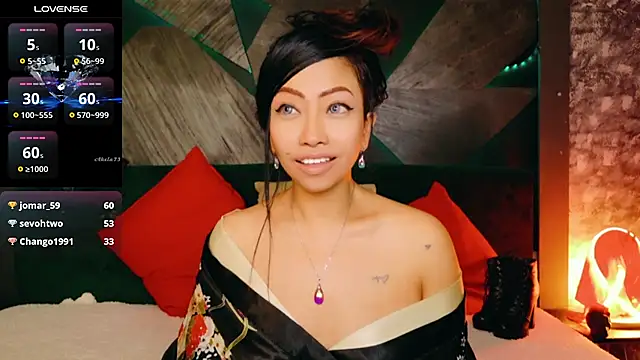 Chat +18 de ElyaQuinn ao vivo