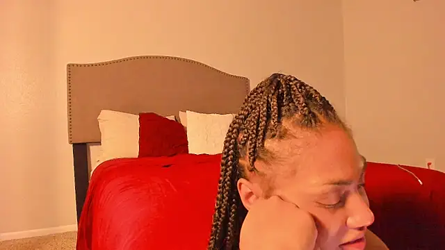 Pertunjukan Kamera Web yiauana