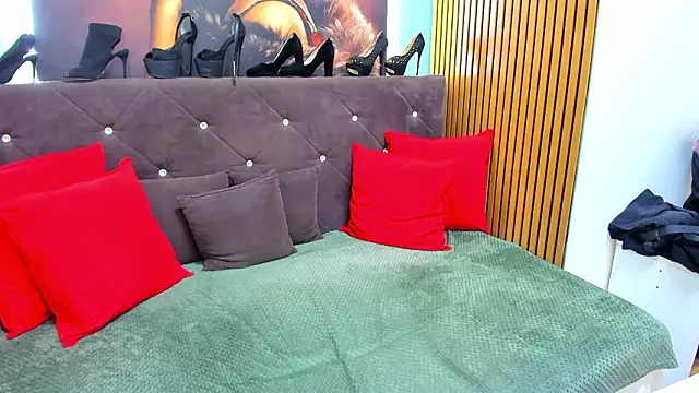 LauraSiin: онлайн-секс-чат