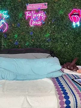 RenaThickAss Chat XXX in diretta