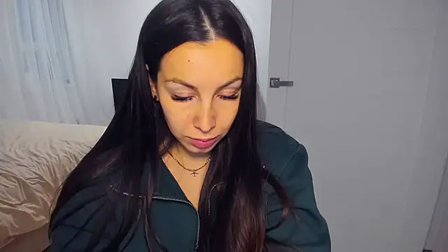 XXX chat uživo modela AvisFlowers