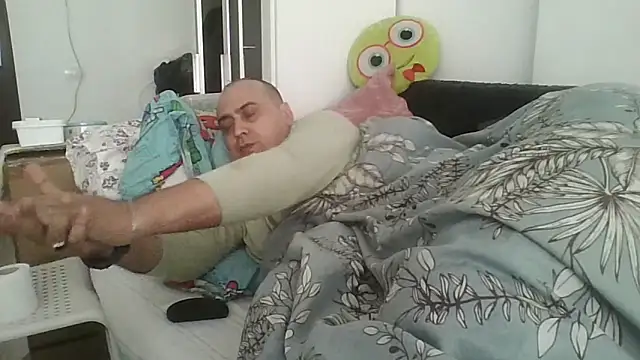 vitalik66679's Webcam Show