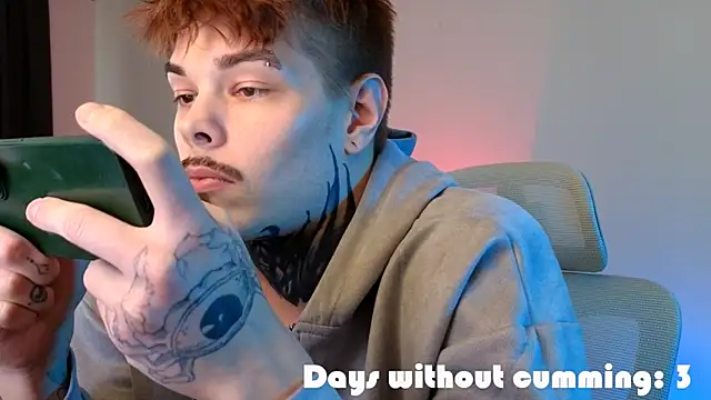 DENIS_HERE Live XXX Chat