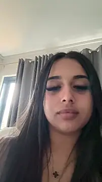 LilMisIndianx: онлайн-секс-чат