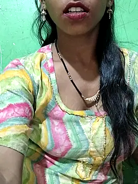 Itz_Aisha__ Chat XXX in diretta