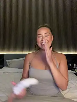 mayakitsune69 Webcamshow